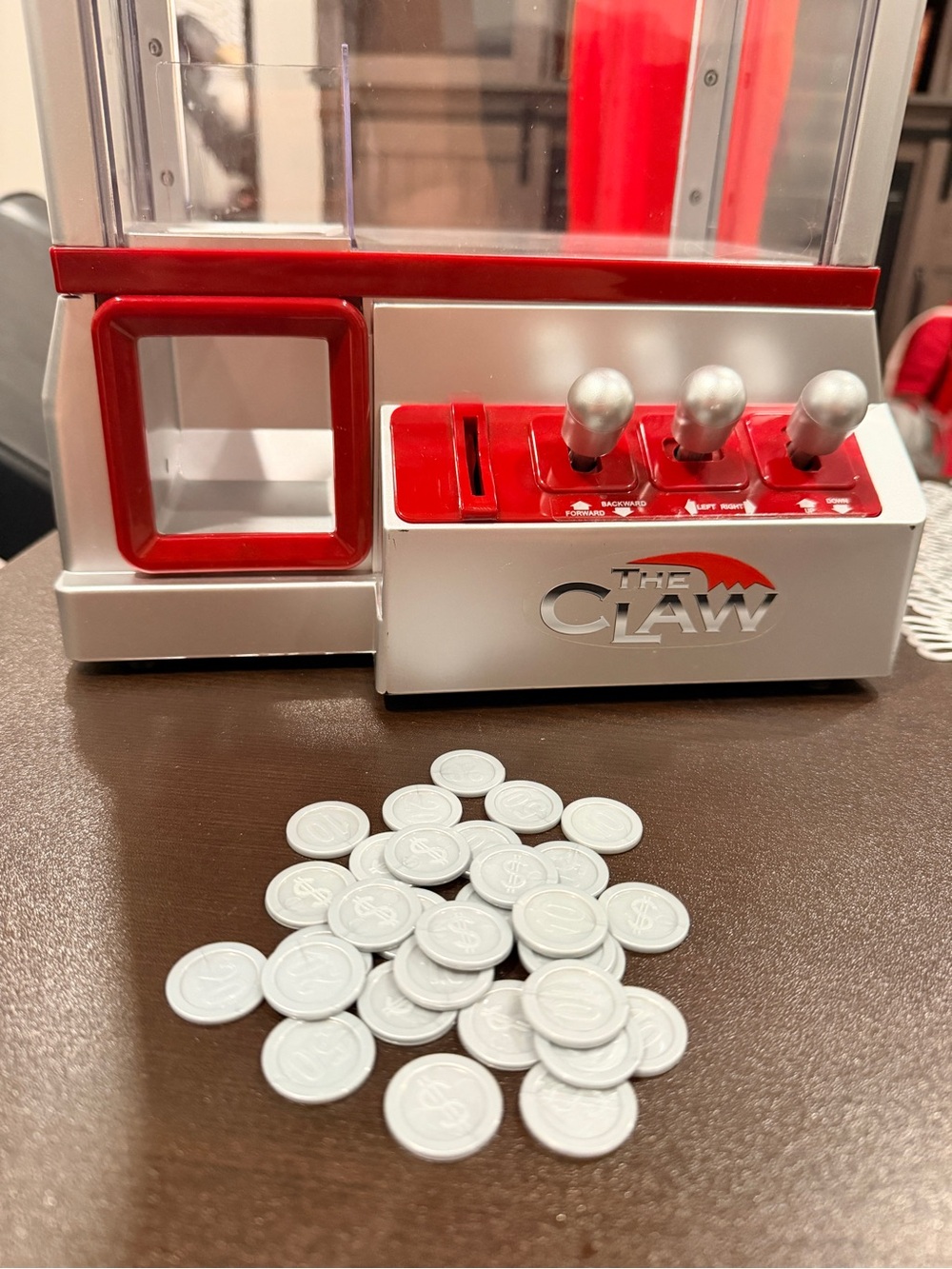 Kids Mini Claw Machine - Red and White - Picture 3 of 4